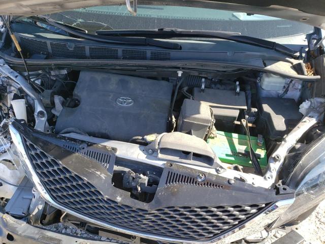 Photo 7 from auction – 2013 TOYOTA SIENNA XLE with VIN 5TDYK3DC1DS370198