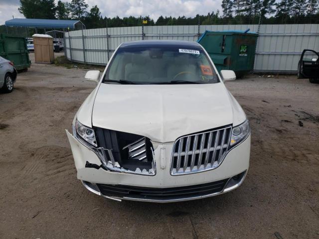 Photo 9 from auction – 2012 LINCOLN MKT with VIN 2LMHJ5FR2CBL54737