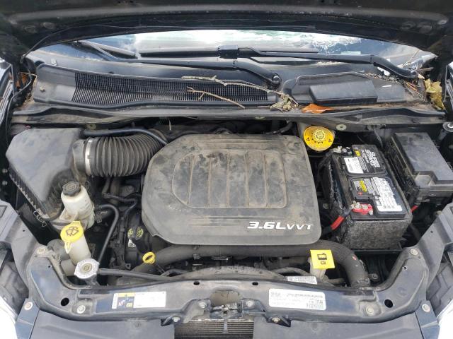 Photo 7 from auction – 2015 CHRYSLER TOWN & COU with VIN 2C4RC1GG6FR656547