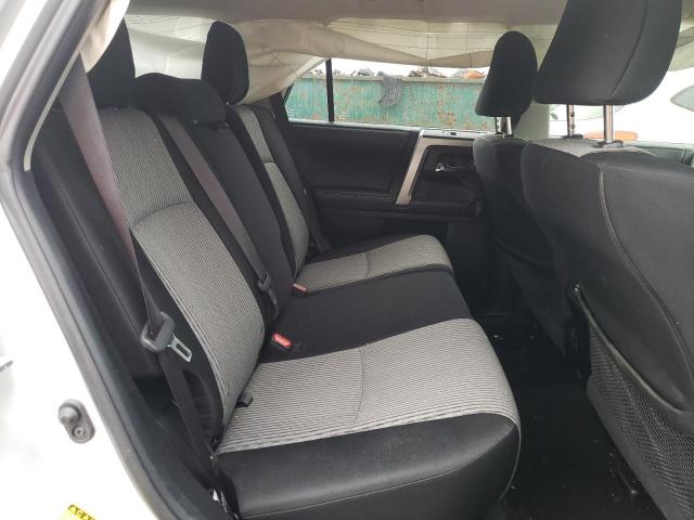 Photo 6 from auction – 2019 TOYOTA 4RUNNER SR with VIN JTEZU5JR0K5202439