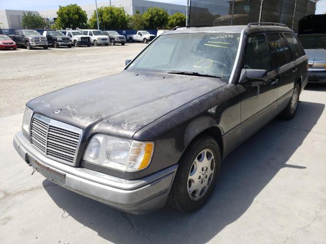 Photo 5 from auction – 1995 MERCEDES-BENZ E 320 with VIN WDBEA92E8SF317510