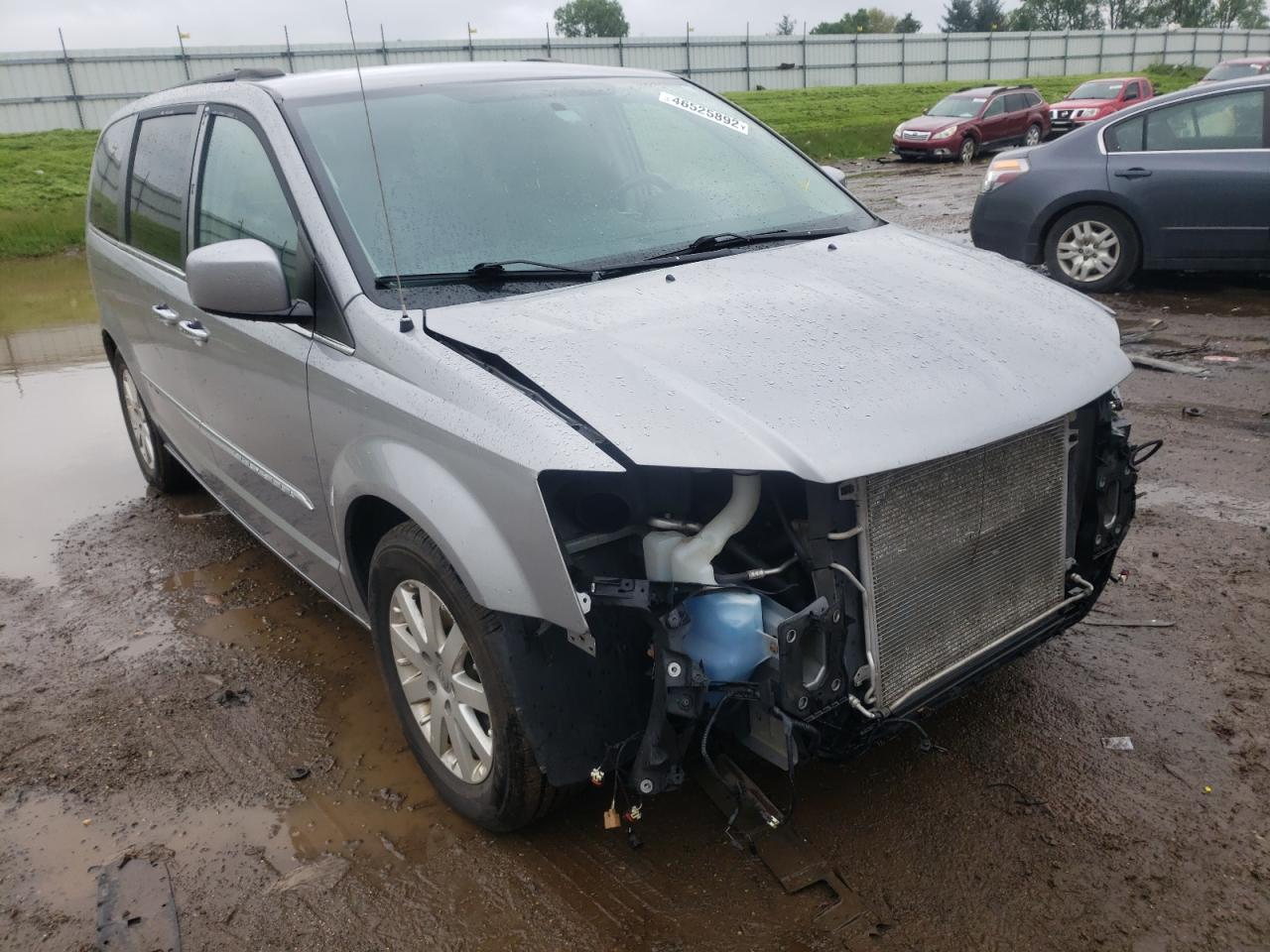 Photo 13 from auction – 2015 CHRYSLER TOWN & COU with VIN 2C4RC1BG4FR755407