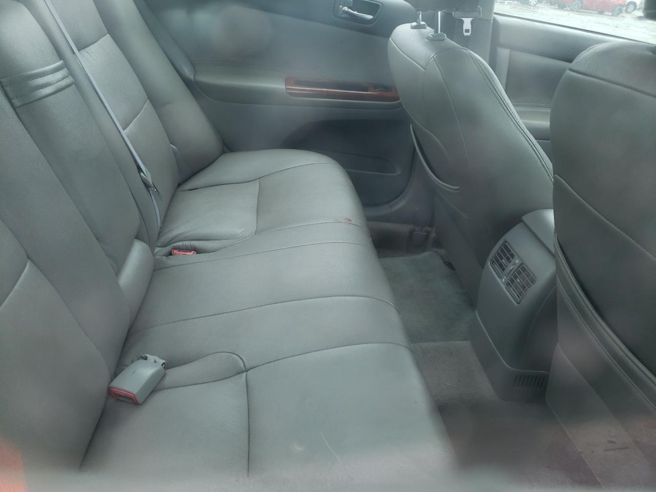 Photo 17 from auction – 2004 TOYOTA CAMRY LE with VIN 4T1BF32K74U063596