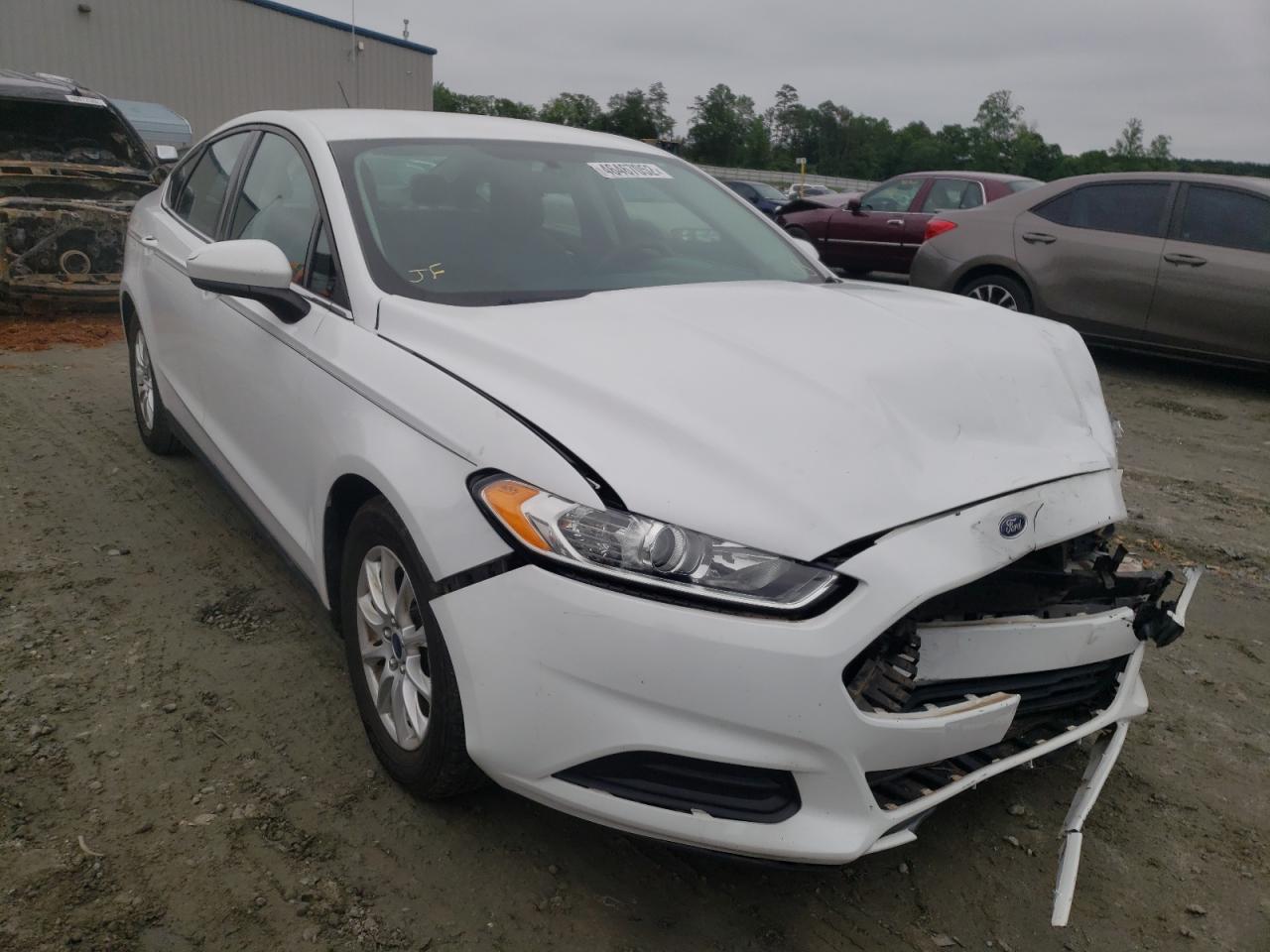 FORD FUSION S 2015 with VIN 1FA6P0G70F5119063 - Photo from auction