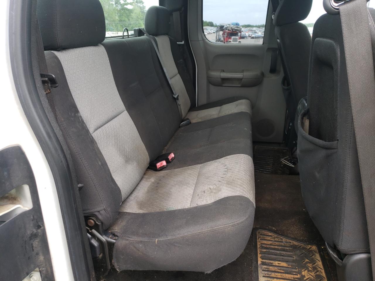 Photo 6 from auction – 2007 CHEVROLET SILVERADO with VIN 2GCEC19C771642357