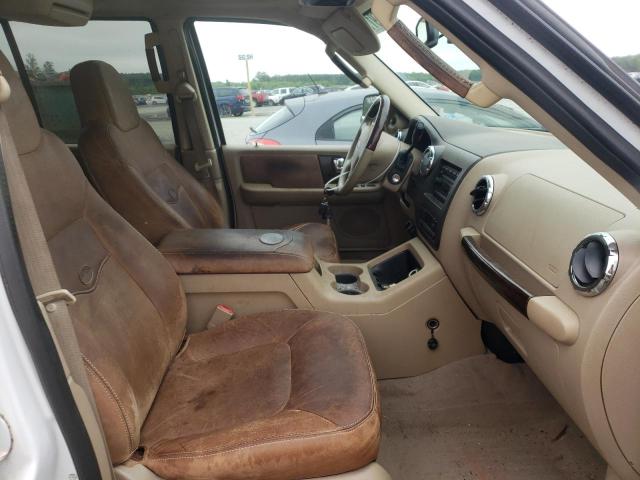 Photo 5 from auction – 2006 FORD EXPEDITION with VIN 1FMFU17506LA88508