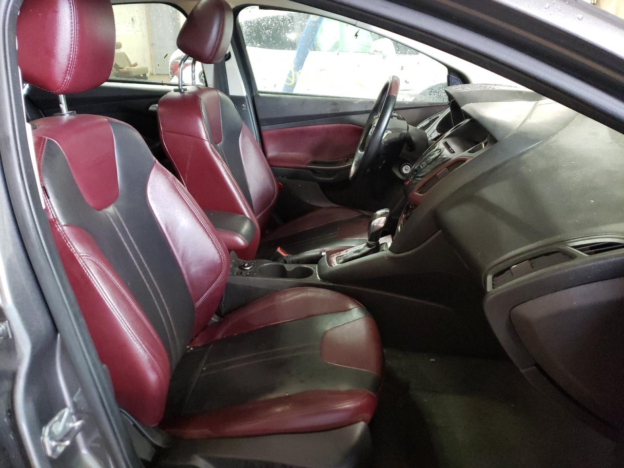 Photo 5 from auction – 2012 FORD FOCUS SE with VIN 1FAHP3F27CL320241