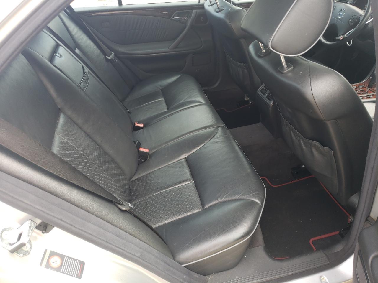 Photo 6 from auction – 2000 MERCEDES-BENZ E 320 4MAT with VIN WDBJF82J2YX036636
