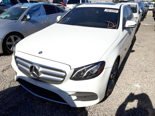 Photo 2 from auction – 2017 MERCEDES-BENZ E 300 with VIN WDDZF4JB3HA144411