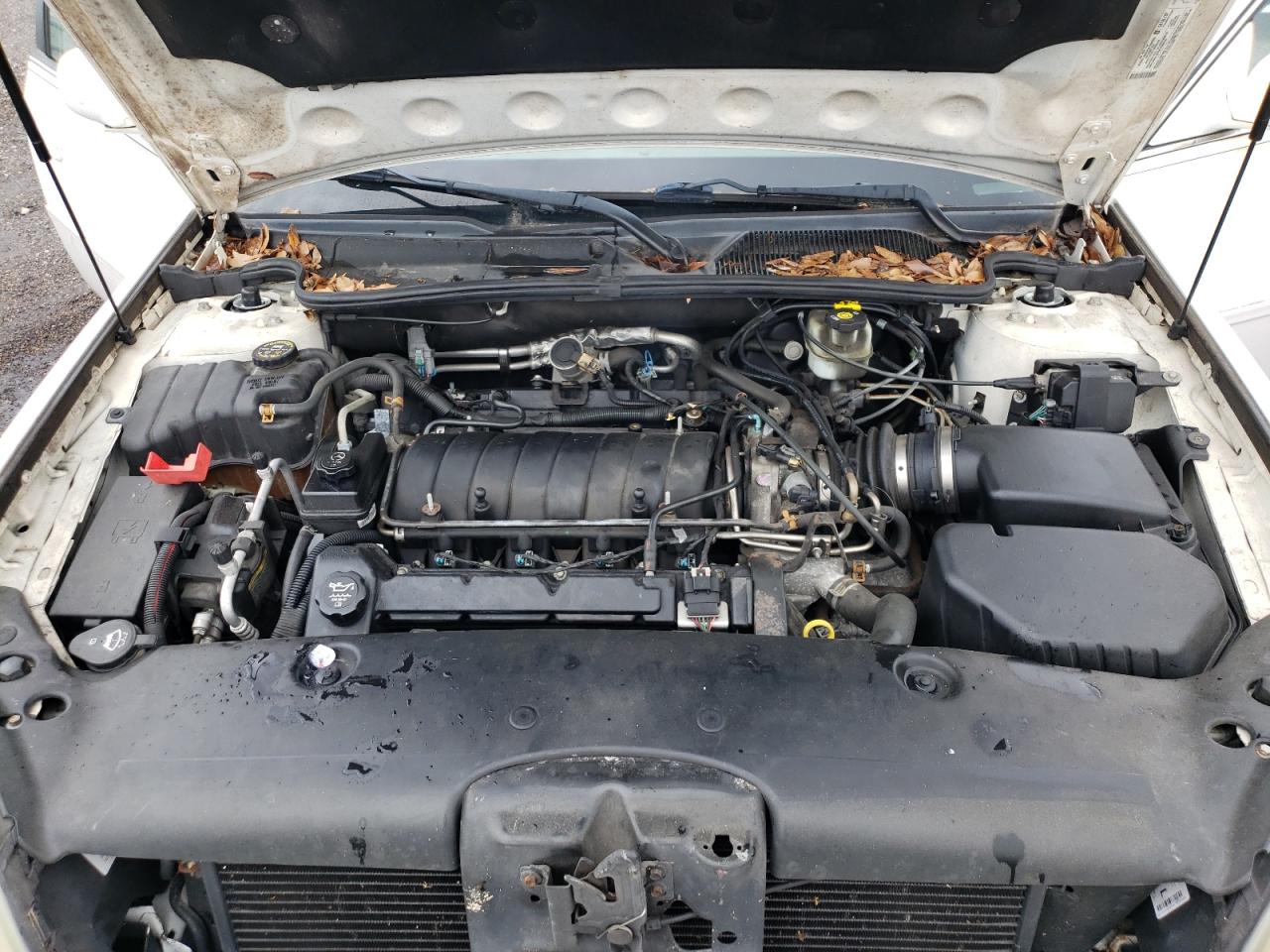 Photo 7 from auction – 2004 CADILLAC DEVILLE with VIN 1G6KD54Y44U187545