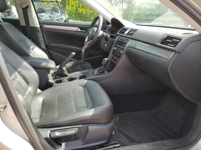 Photo 5 from auction – 2013 VOLKSWAGEN PASSAT S with VIN 1VWAP7A36DC137849