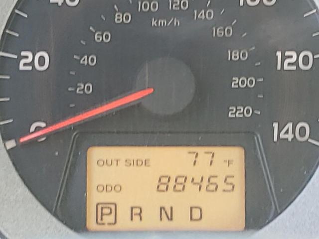 Photo 8 from auction – 2007 TOYOTA RAV4 with VIN JTMZD33V876025403