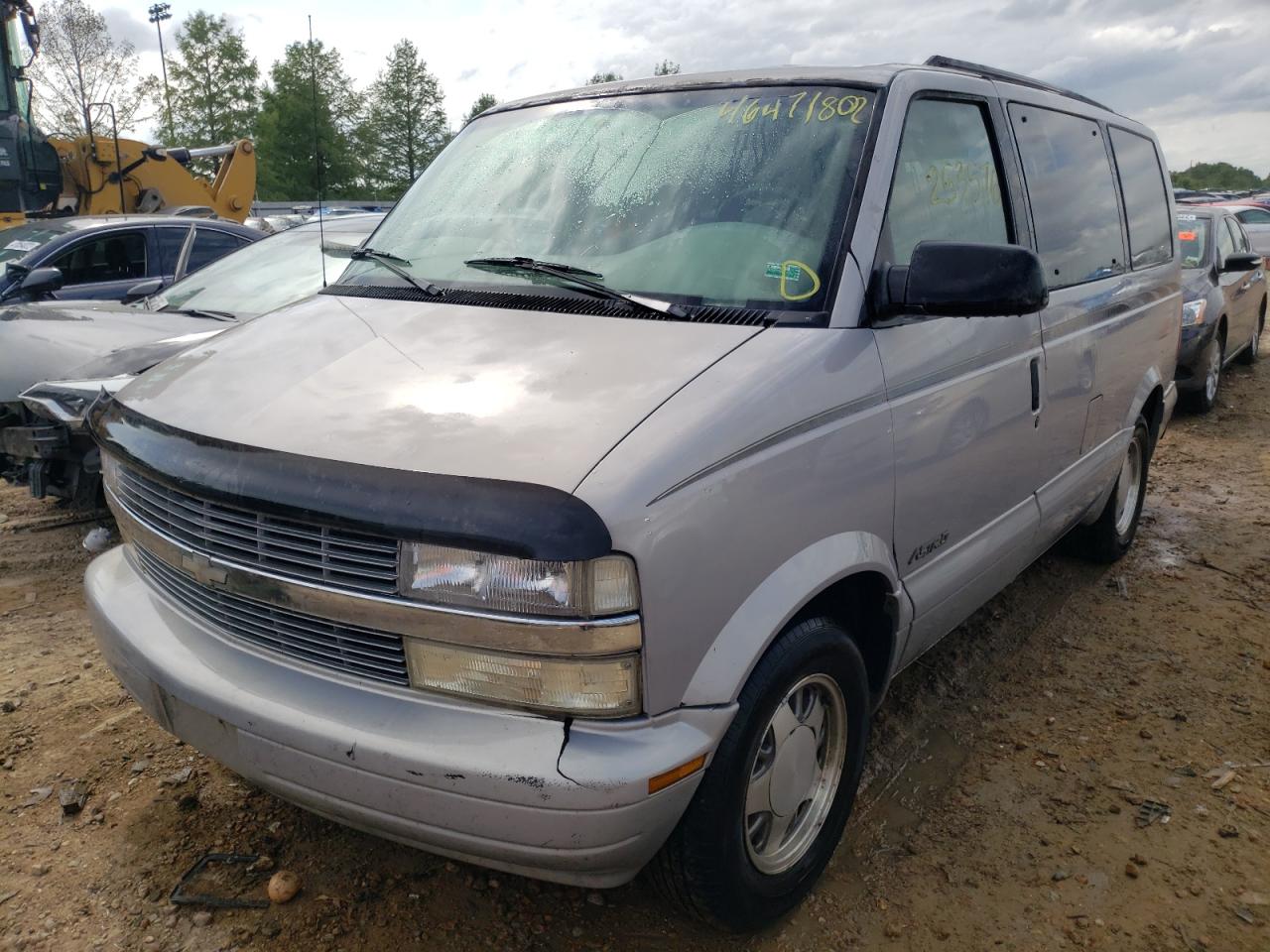 Photo 14 from auction – 2000 CHEVROLET ASTRO with VIN 1GNDM19W4YB202284