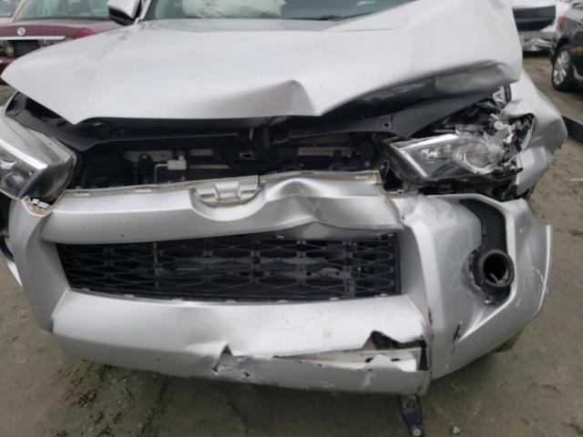 Photo 9 from auction – 2019 TOYOTA 4RUNNER SR with VIN JTEZU5JR0K5202439