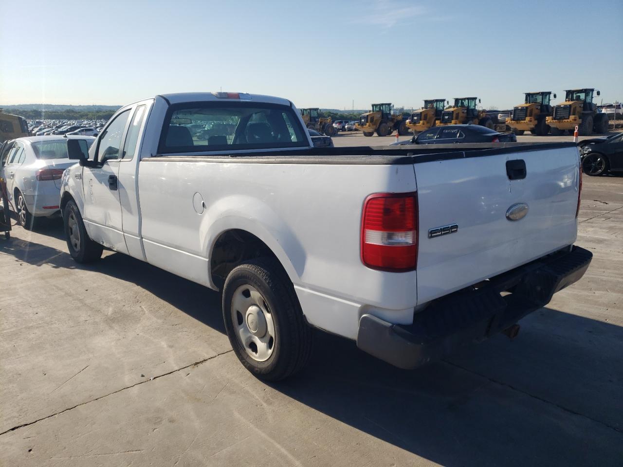 Photo 3 from auction – 2006 FORD F150 with VIN 1FTRF12206KD28557
