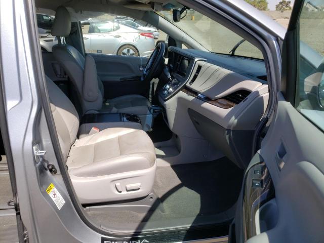 Photo 5 from auction – 2016 TOYOTA SIENNA XLE with VIN 5TDYK3DC4GS742153