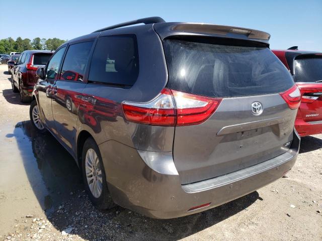 Photo 6 from auction – 2015 TOYOTA SIENNA XLE with VIN 5TDYK3DC7FS545735
