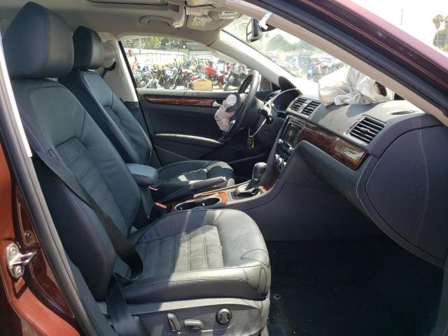 Photo 5 from auction – 2013 VOLKSWAGEN PASSAT SEL with VIN 1VWCP7A32DC120930