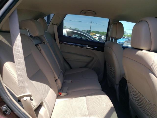 Photo 6 from auction – 2015 KIA SORENTO LX with VIN 5XYKT3A60FG621875