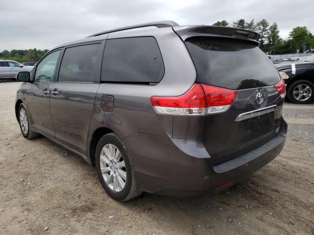Photo 3 from auction – 2013 TOYOTA SIENNA XLE with VIN 5TDDK3DC6DS059283