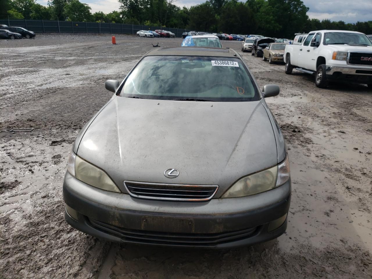 Photo 9 from auction – 2001 LEXUS ES 300 with VIN JT8BF28G210340075