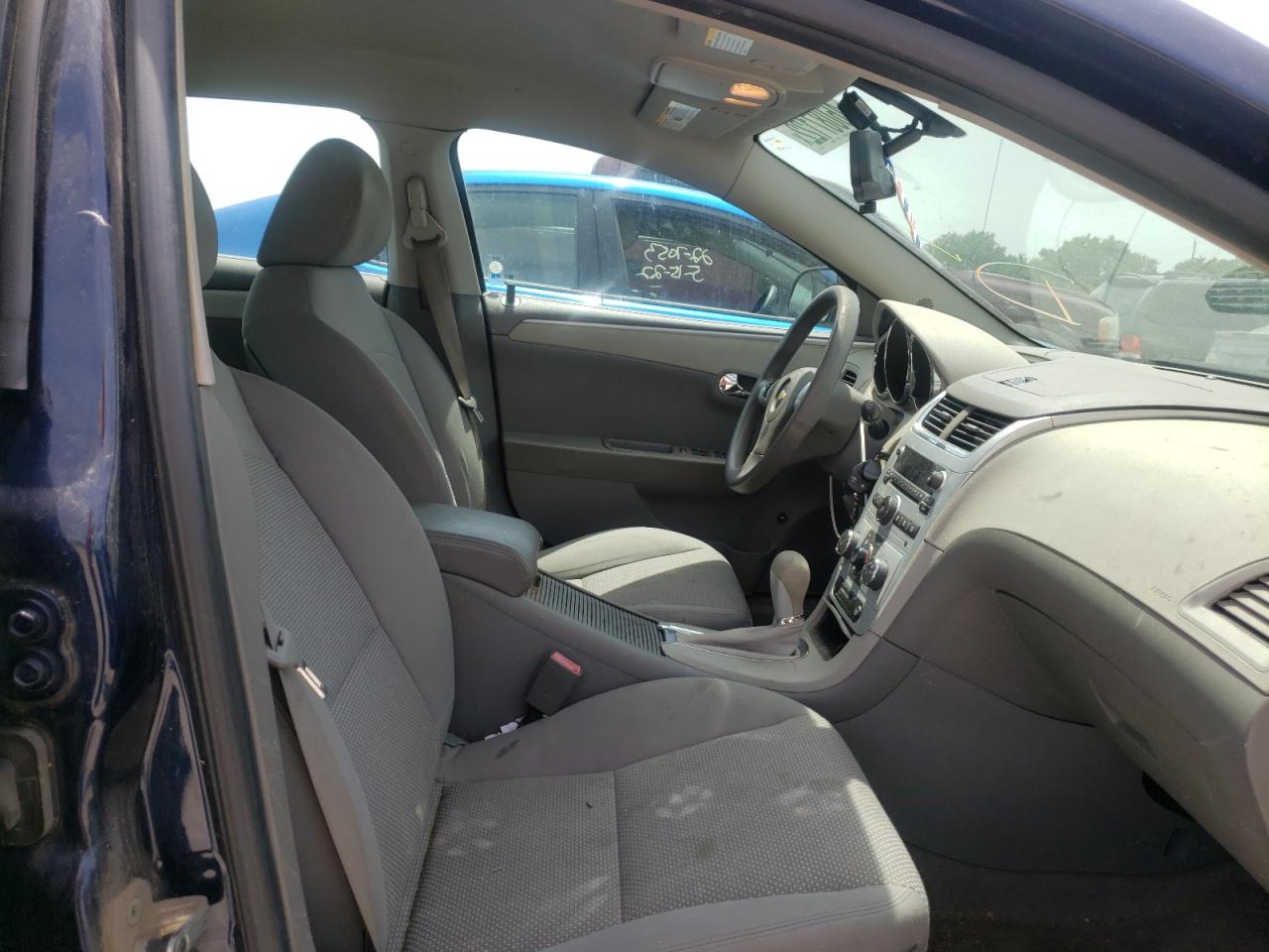 Photo 5 from auction – 2010 CHEVROLET MALIBU LS with VIN 1G1ZB5EB6A4134393