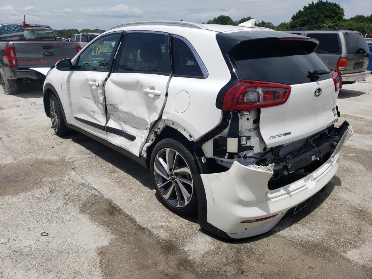 Photo 3 from auction – 2017 KIA NIRO EX TO with VIN KNDCE3LCXH5054913