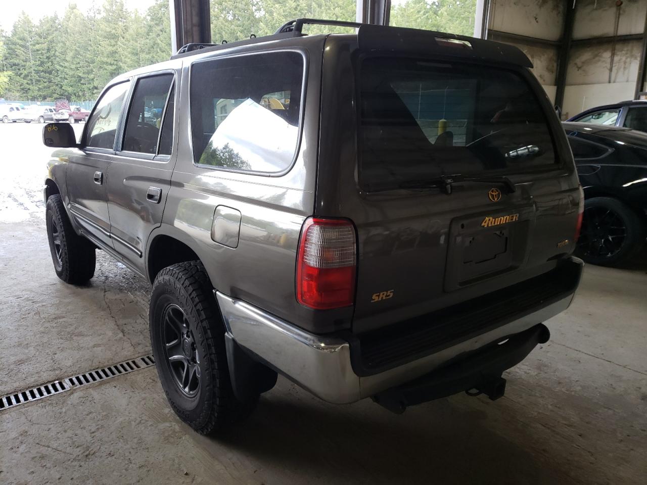 Photo 3 from auction – 1997 TOYOTA 4RUNNER SR with VIN JT3HN86R4V0130965