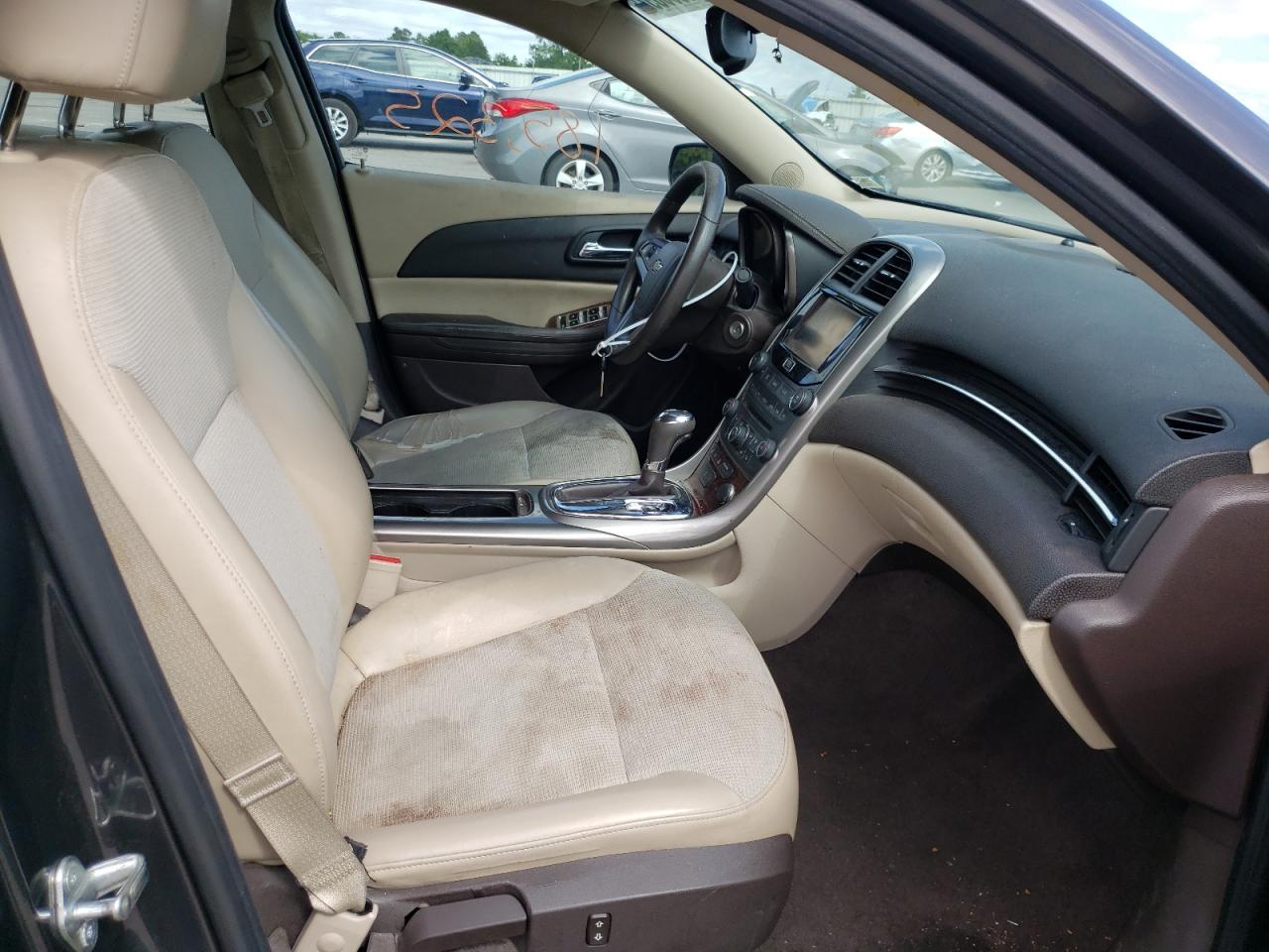 Photo 5 from auction – 2013 CHEVROLET MALIBU 1LT with VIN 1G11D5SR2DF280310