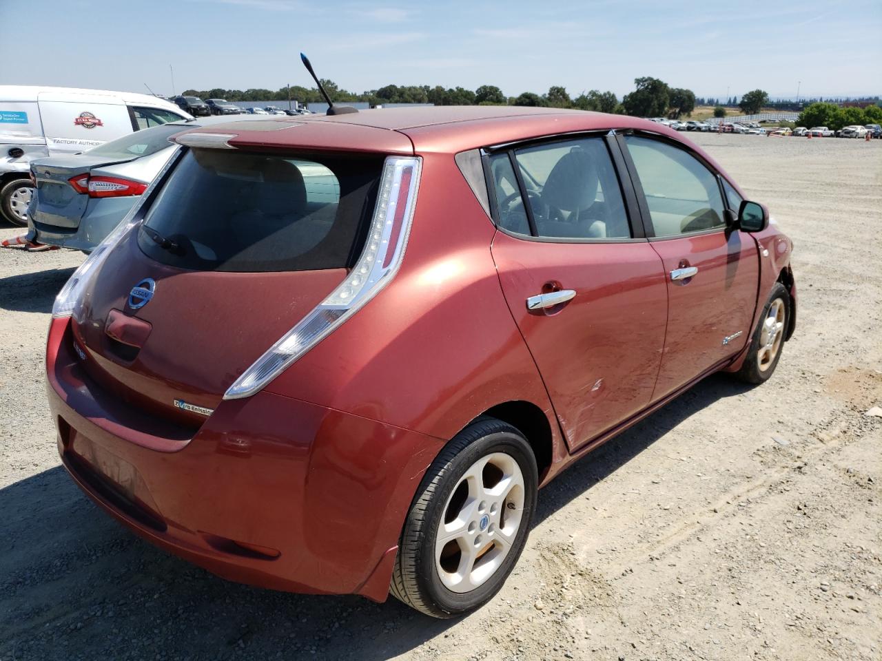 Photo 4 from auction – 2011 NISSAN LEAF with VIN JN1AZ0CP6BT003590