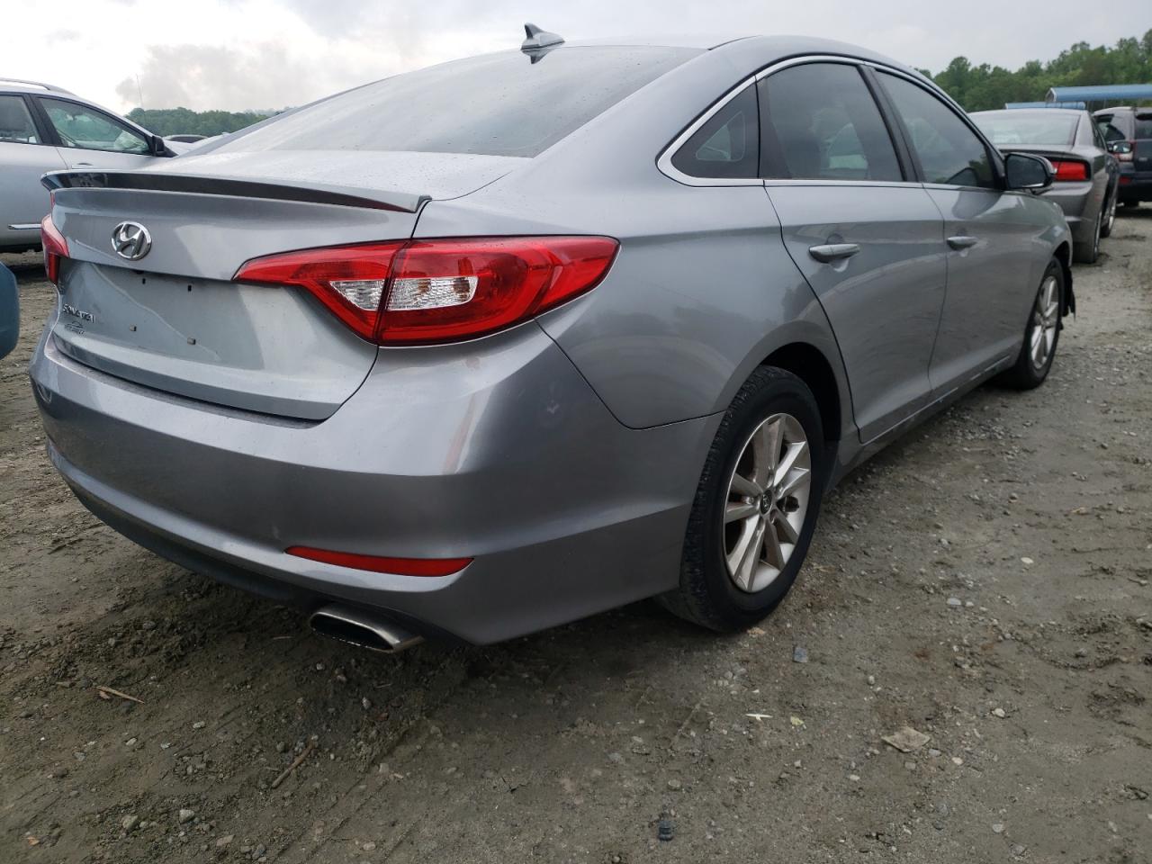 Photo 4 from auction – 2015 HYUNDAI SONATA SE with VIN 5NPE24AF9FH184876