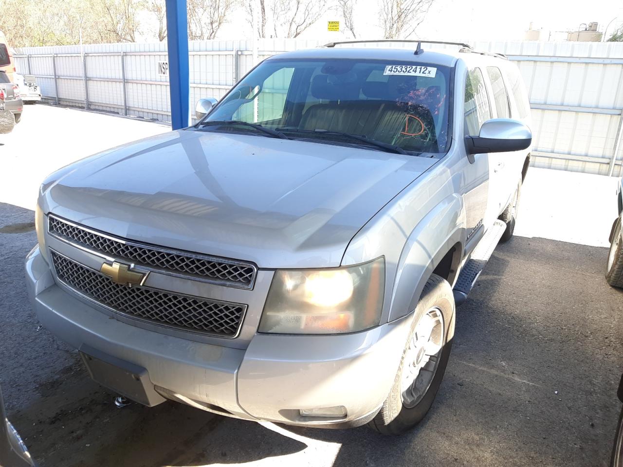 Photo 2 from auction – 2007 CHEVROLET SUBURBAN C with VIN 3GNFC16037G230661