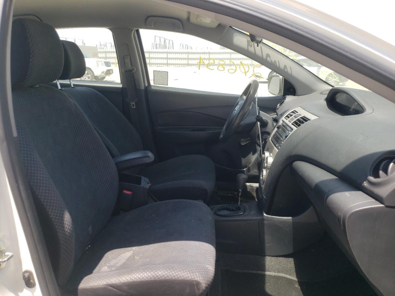 Photo 5 from auction – 2007 TOYOTA YARIS with VIN JTDBT923771049809