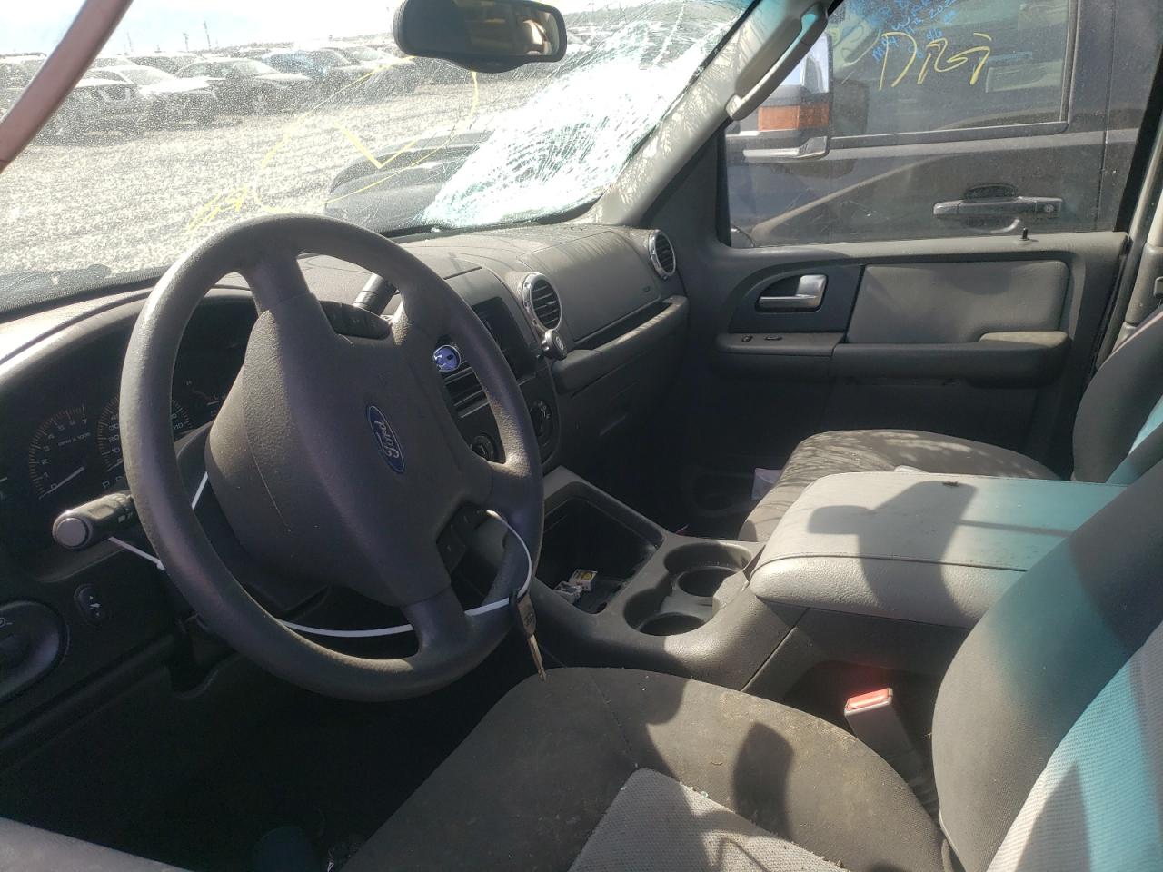 Photo 5 from auction – 2003 FORD EXPEDITION with VIN 1FMFU15L23LB07105