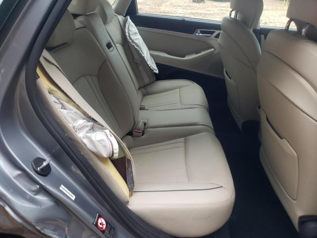 Photo 6 from auction – 2015 HYUNDAI GENESIS 3. with VIN KMHGN4JE4FU034893