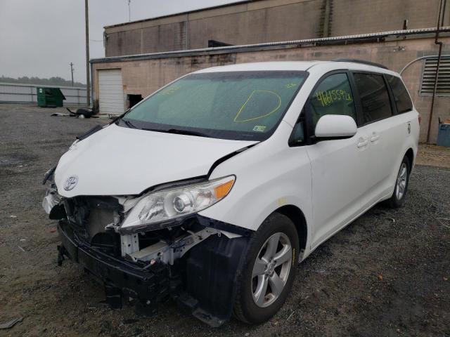 Photo 2 from auction – 2016 TOYOTA SIENNA LE with VIN 5TDKK3DC0GS701427