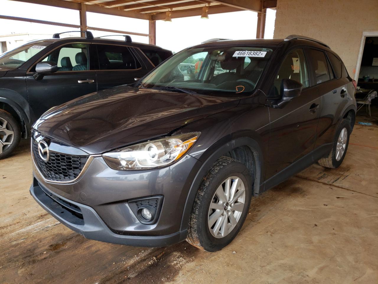 Photo 2 from auction – 2014 MAZDA CX-5 TOURI with VIN JM3KE2CYXE0368238