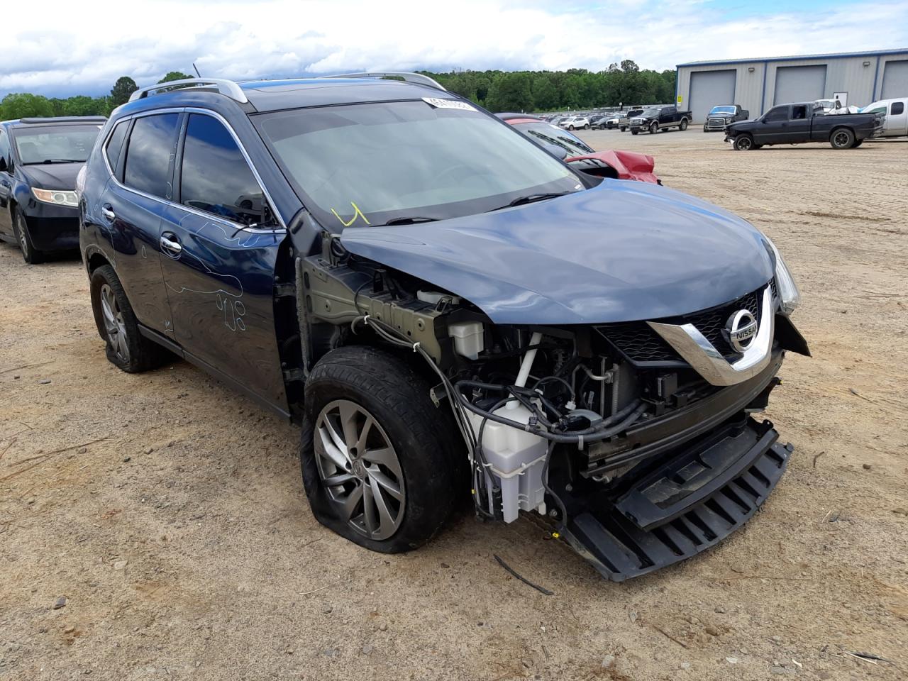 NISSAN ROGUE S 2014 with VIN 5N1AT2MT2EC834526 - Photo from auction