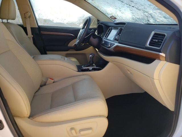 Photo 5 from auction – 2018 TOYOTA HIGHLANDER with VIN 5TDYZRFH5JS247829
