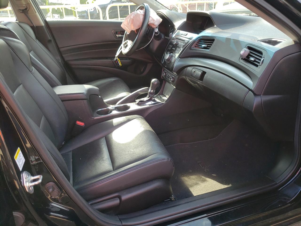 Photo 5 from auction – 2013 ACURA ILX 20 PRE with VIN 19VDE1F51DE013695
