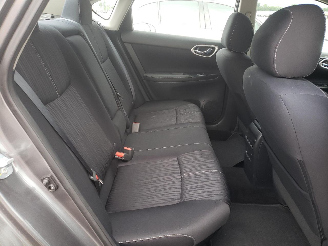 Photo 6 from auction – 2016 NISSAN SENTRA S with VIN 3N1AB7AP5GL654429