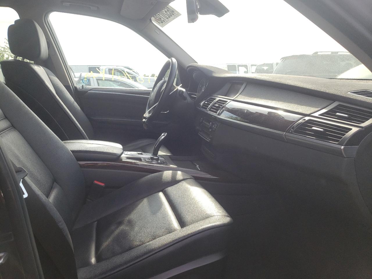 Photo 5 from auction – 2011 BMW X5 XDRIVE3 with VIN 5UXZV4C50BL411261
