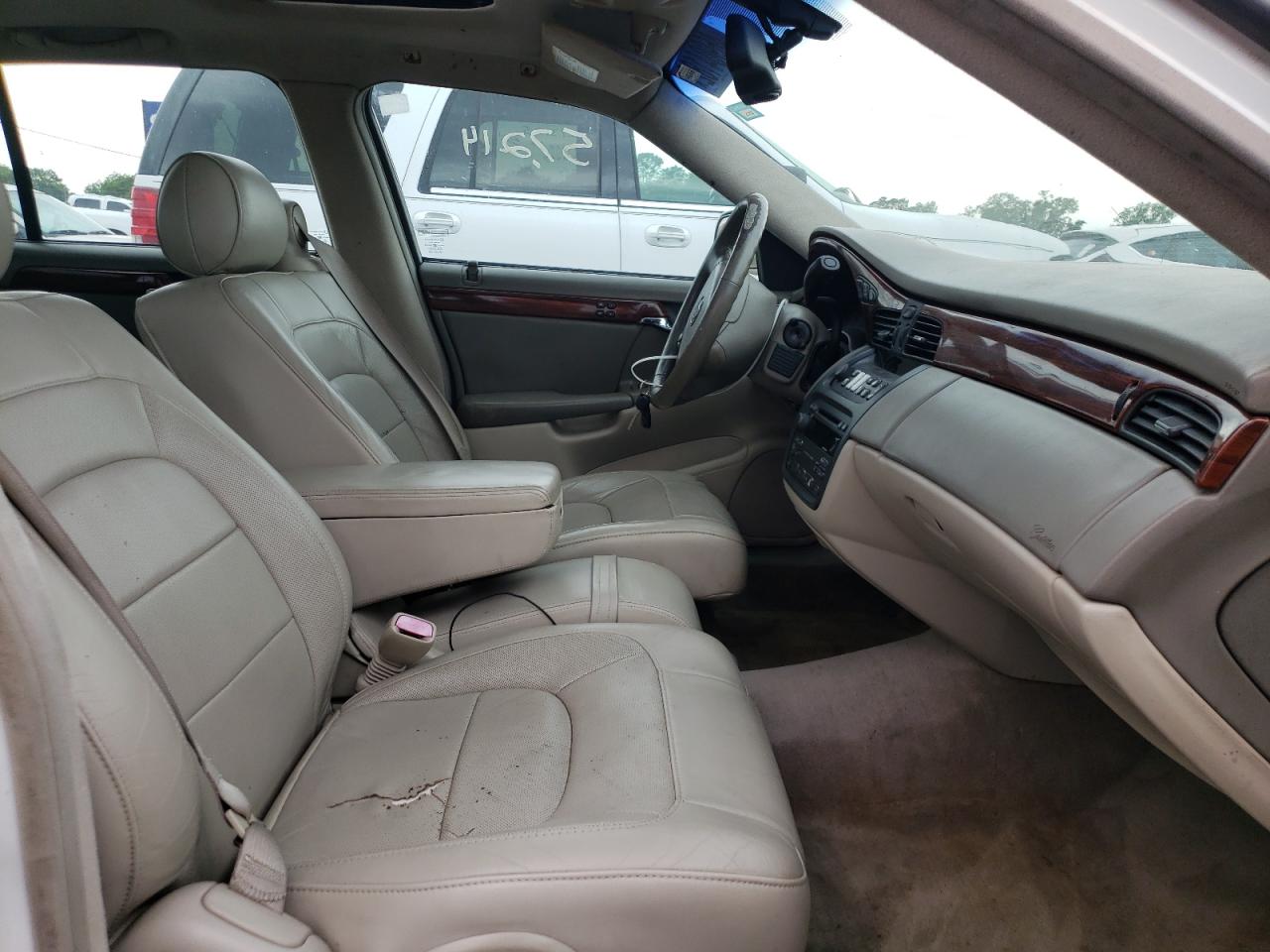 Photo 5 from auction – 2004 CADILLAC DEVILLE with VIN 1G6KD54Y44U187545
