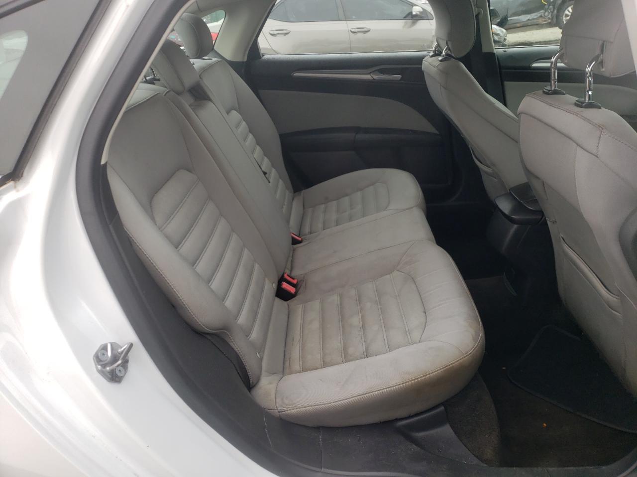 Photo 6 from auction – 2015 FORD FUSION S with VIN 1FA6P0G70F5119063