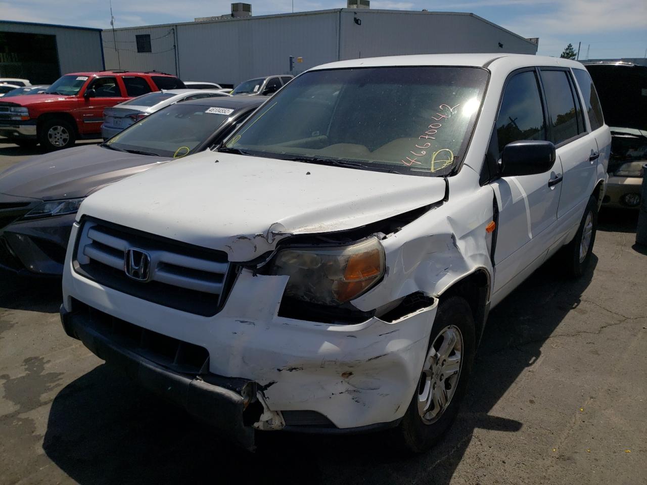 Photo 2 from auction – 2007 HONDA PILOT LX with VIN 5FNYF18107B021513