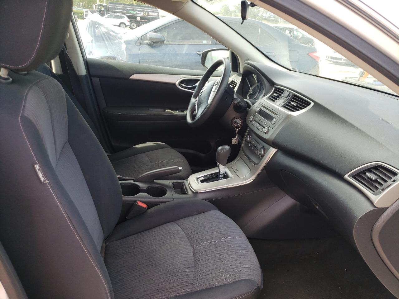 Photo 5 from auction – 2014 NISSAN SENTRA S with VIN 3N1AB7AP1EL616466