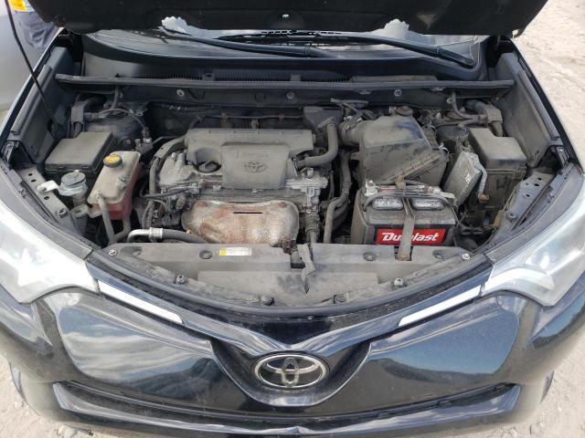 Photo 7 from auction – 2017 TOYOTA RAV4 LE with VIN 2T3BFREV0HW615123