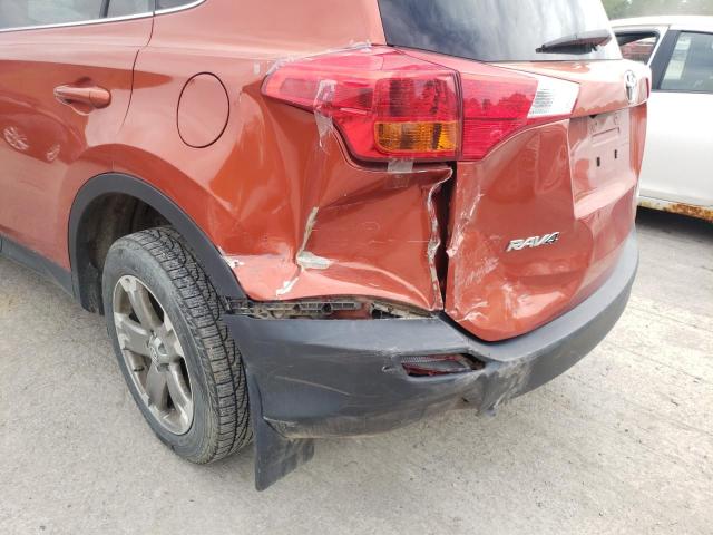 Photo 9 from auction – 2015 TOYOTA RAV4 LE with VIN JTMBFREVXFJ025135