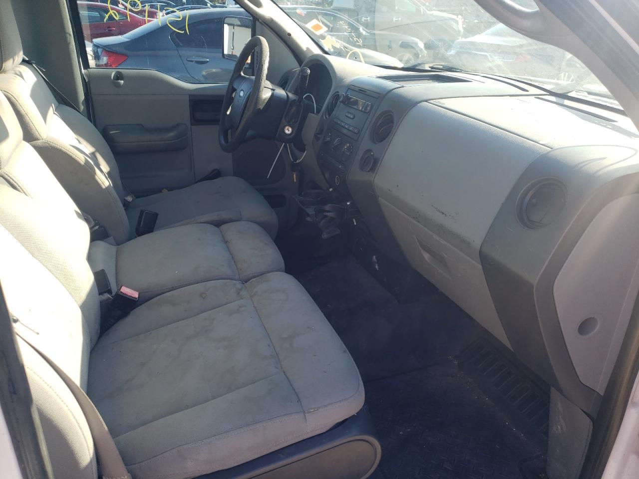 Photo 5 from auction – 2006 FORD F150 with VIN 1FTRF12206KD28557