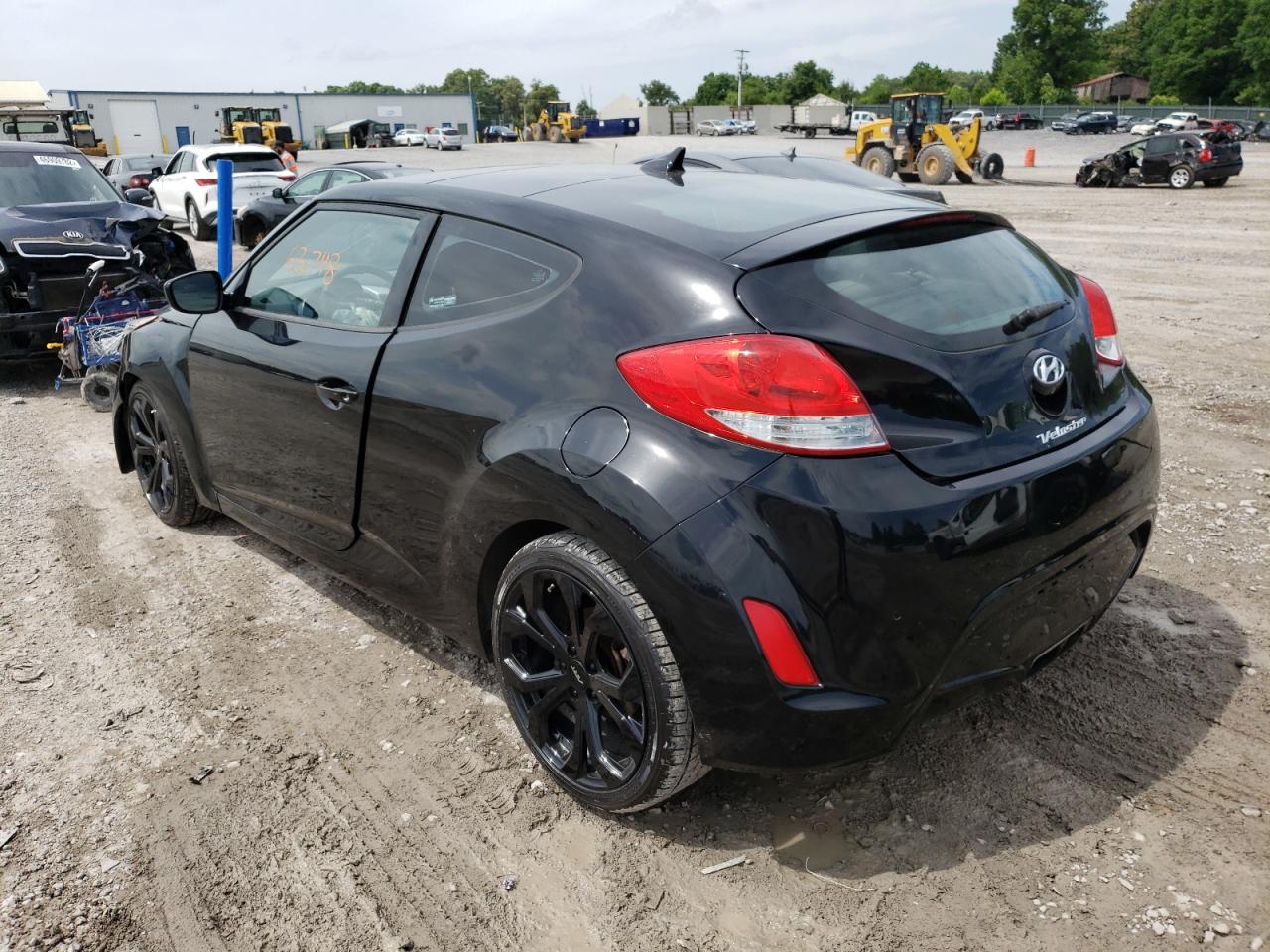 Photo 3 from auction – 2013 HYUNDAI VELOSTER with VIN KMHTC6AD5DU124316